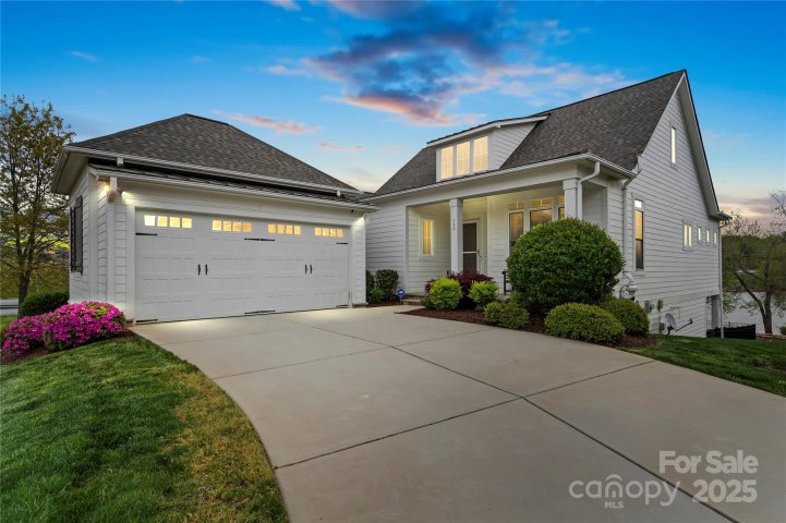 140 Sisters Cove Court sold home in Sisters Cove, Mooresville, NC