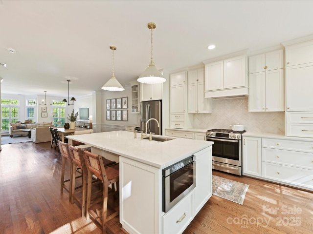 2621 Huntman Way sold home in Springs Village, Charlotte, NC