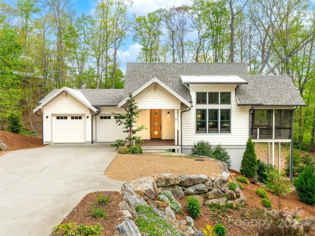 9 La Grange Drive sold home in Beaucatcher Heights, Asheville, NC
