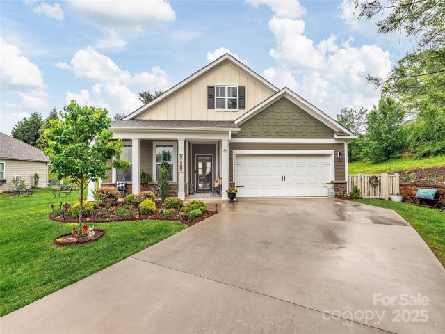 37 Honeycrisp Court sold home in Orchards at Flat Rock, Flat Rock, NC