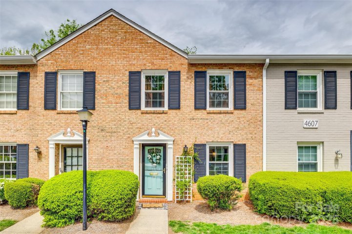 4607 Hedgemore Drive sold home in Park Place, Charlotte, NC