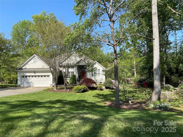 121 General Pemberton Street sold home in Stonewall Jackson Park, Stanley, NC