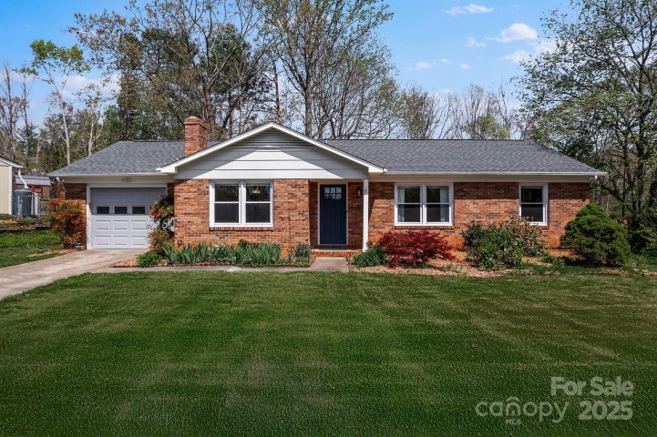 29 Knoll Ridge Drive sold home in Stoneybrook, Asheville, NC