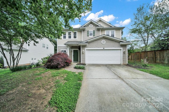 656 Hosta Drive sold home in English Trails, Fort Mill, SC
