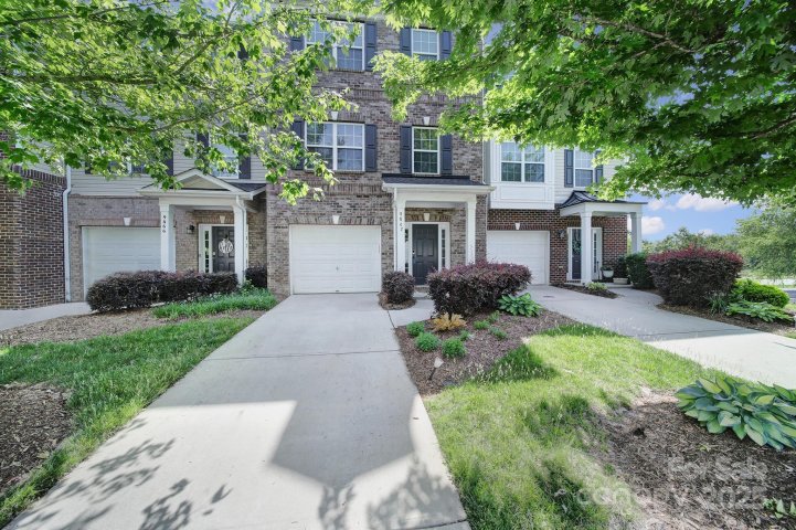 9862 Walkers Glen Drive sold home in Walkers Glen, Concord, NC