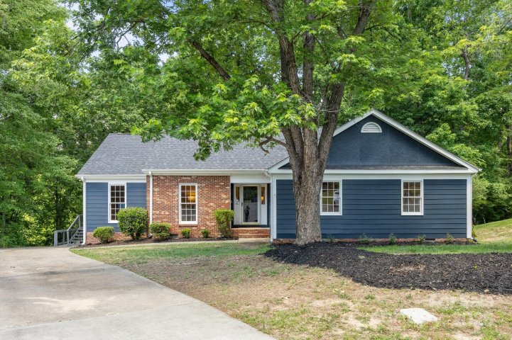 2848 Briar Ridge Drive sold home in Greenbrier, Charlotte, NC