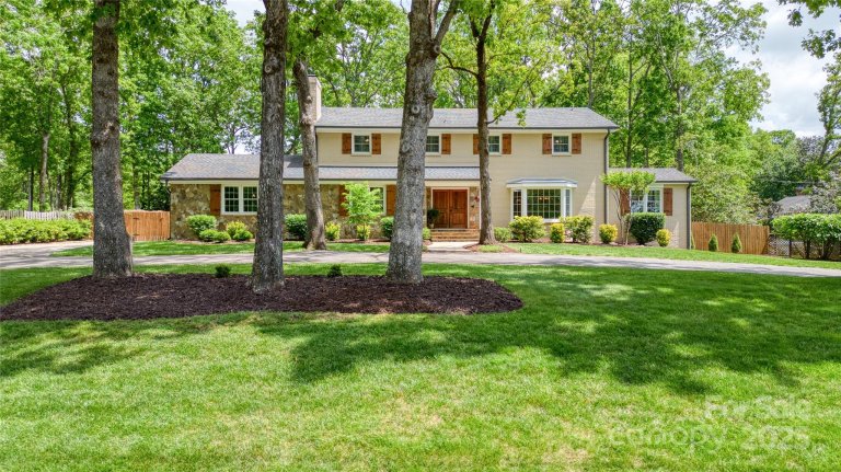 323 Richmond Road sold home in Country Club, Salisbury, NC
