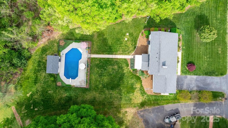 5486 Suttlemyre Lane sold home in Northlakes, Hickory, NC