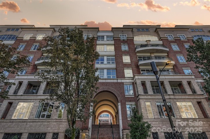 400 N Church Street 413 sold home in 400 North Church, Charlotte, NC