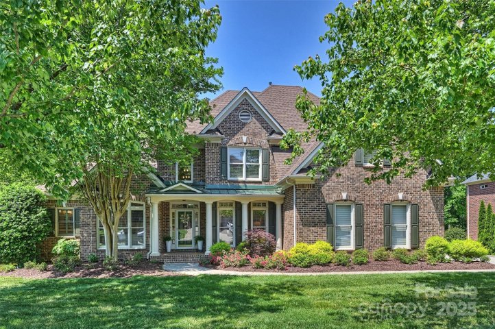 16430 New Providence Lane sold home in Bridgehampton, Charlotte, NC