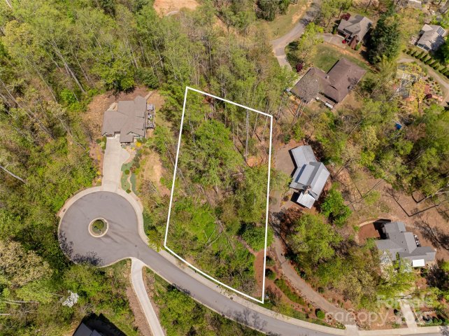 15 La Grange Drive active home in Beaucatcher Heights, Asheville, NC