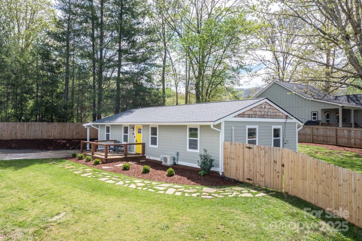 346 Oakview Park Road sold home in Oakview Park, Asheville, NC