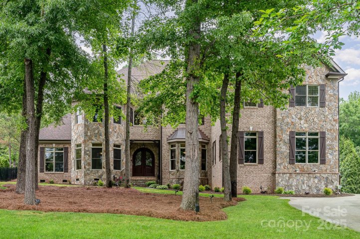 925 Giacomo Drive sold home in The Gates at Ansley, Waxhaw, NC