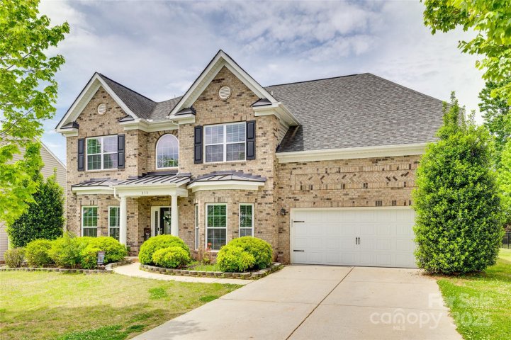 838 Lion Lane sold home in Fallbrook, Fort Mill, SC