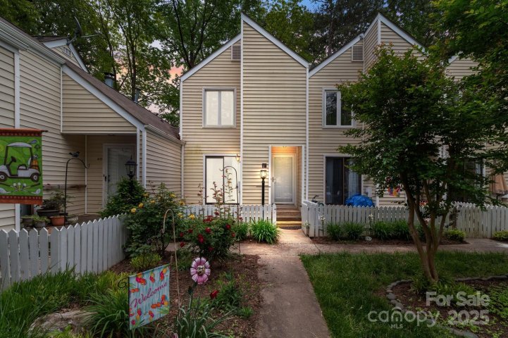 407 Eastwood Drive sold home in Corbin Hills, Salisbury, NC