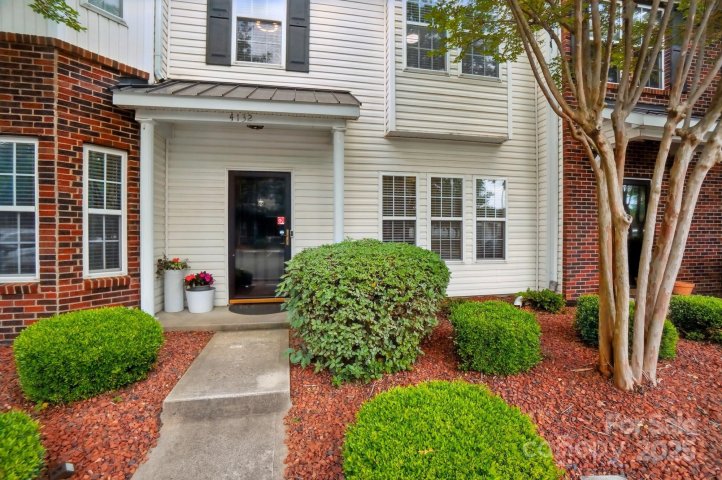 4132 Kenton Glenn Court sold home in Kenton Glenn, Concord, NC