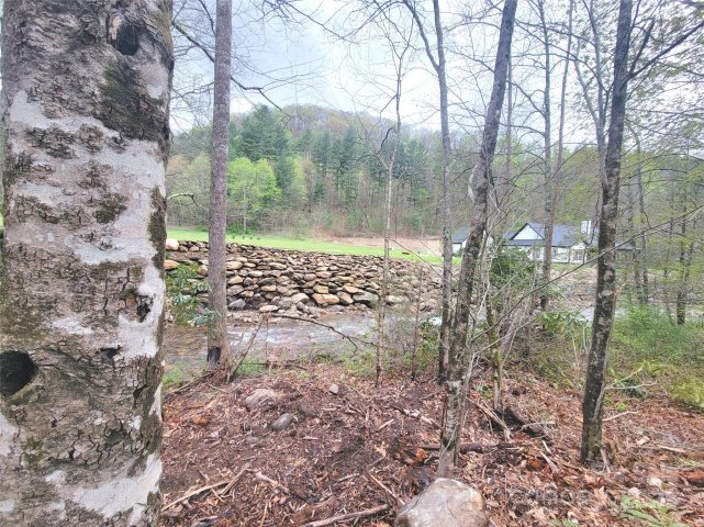120 Tumbling Falls Drive sold home in The River at Shining Rock, Canton, NC