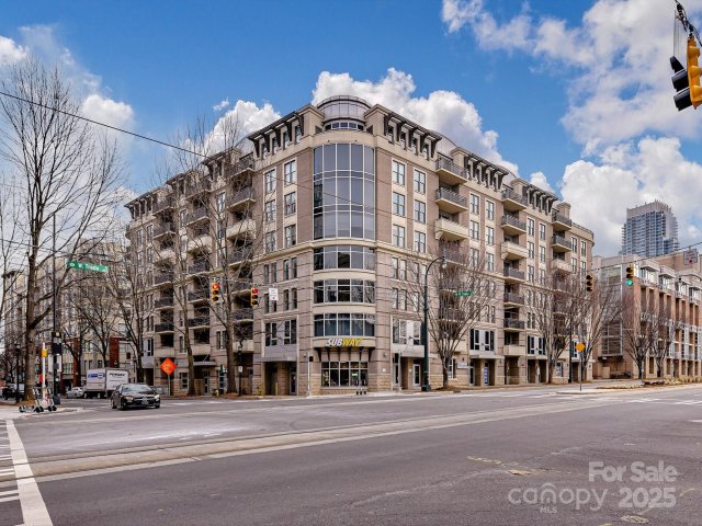 718 W Trade Street 704 sold home in Gateway Plaza, Charlotte, NC