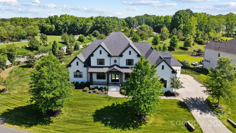1005 Grand Oak Drive sold home in Oldenburg, Waxhaw, NC