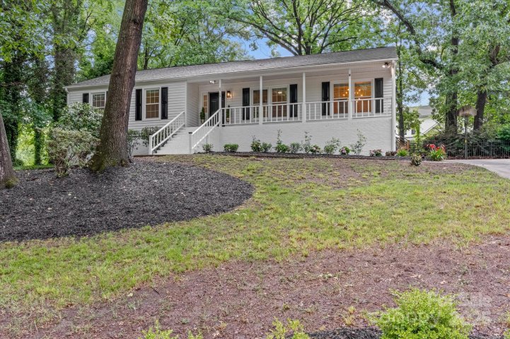 6719 Woodshed Circle sold home in Country Roads, Charlotte, NC