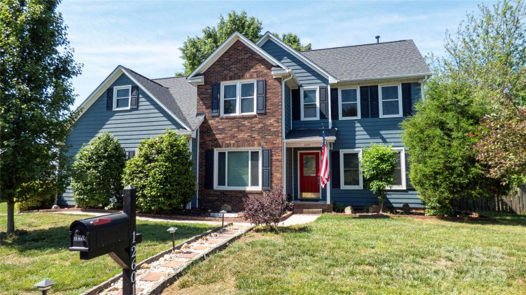 12601 Guardhouse Court sold home in The Settlements at Withrow Downs, Charlotte, NC