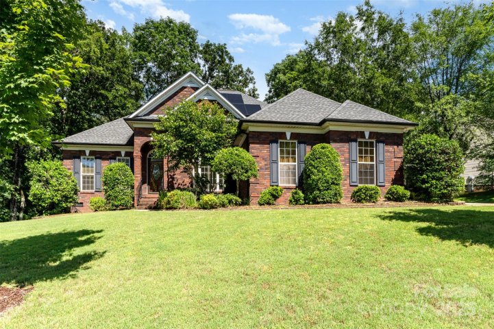 7587 Long Valley Drive sold home in Orchard Park, Harrisburg, NC