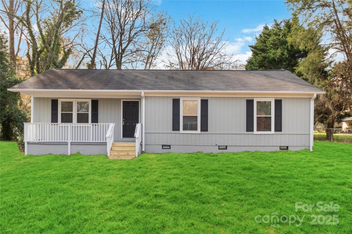 1637 Sumner Drive sold home in Lakewood, Rock Hill, SC