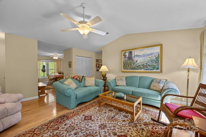 38 Morning Glory Drive A sold home in Hawthorne, Asheville, NC