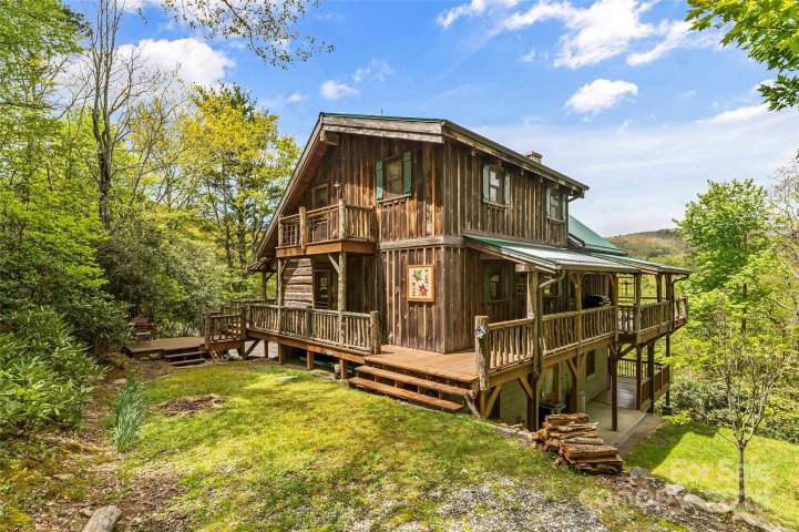 6338 West View Drive sold home in Gingercake Acres, Newland, NC