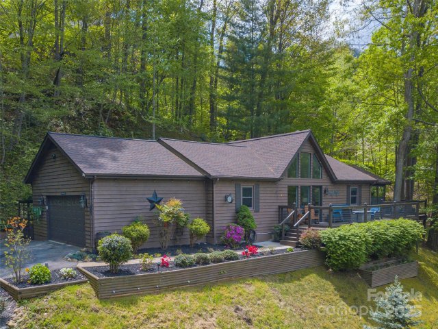 14 Bellewood Drive sold home in Campbell Woods, Maggie Valley, NC