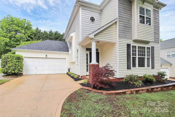 7544 Rolling Meadows Lane sold home in Stonegate Farms, Huntersville, NC