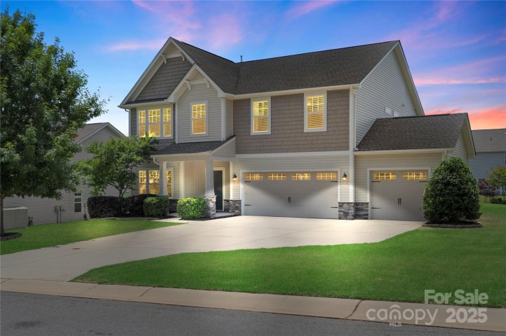 3211 Gilroy Drive sold home in Prestwick, Fort Mill, SC