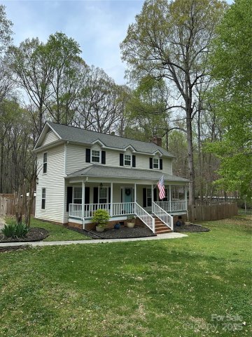 14124 Maple Hollow Lane sold home in Country Woods, Mint Hill, NC