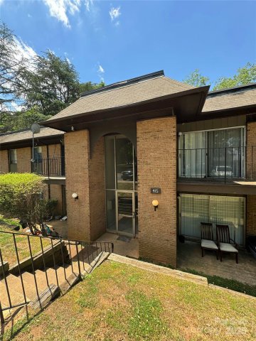 415 Orchard Trace Lane sold home in Orchard Trace, Charlotte, NC