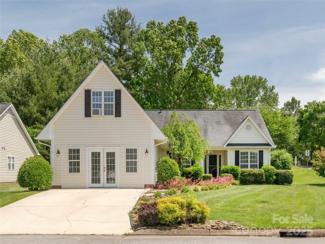 14 Stonehollow Road sold home in St Johns Commons, Fletcher, NC