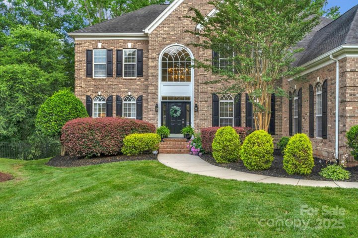 7501 Cleyera Circle sold home in Weddington Trace, Waxhaw, NC
