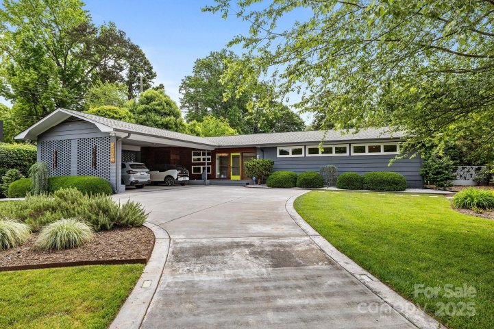 2121 Valencia Terrace sold home in Town And Country Estates, Charlotte, NC