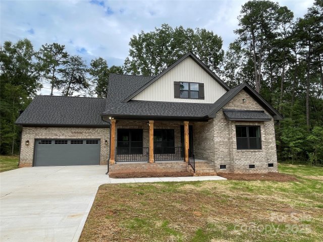 301 General As Johnston Street sold home in Stonewall Jackson Park, Stanley, NC