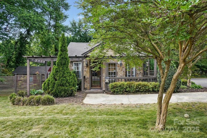 4235 Howie Circle sold home in Howie Acres, Charlotte, NC