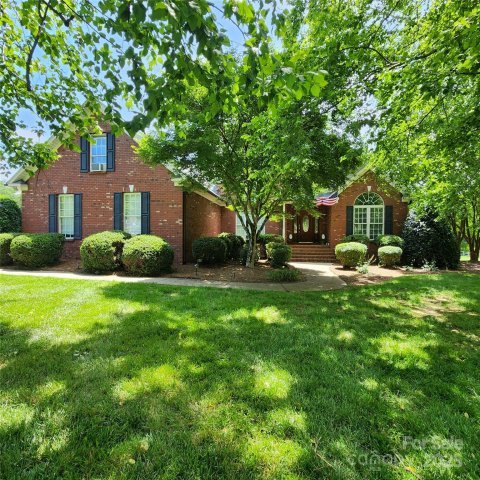 1305 Yellowood Court sold home in Miller Pond, Rock Hill, SC