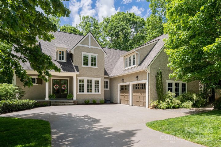 20 East Owl Creek Lane active home in Southcliff, Fairview, NC