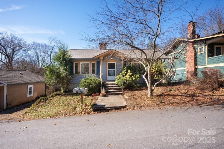 17 19 Hubbard Avenue active home in West Asheville, Asheville, NC