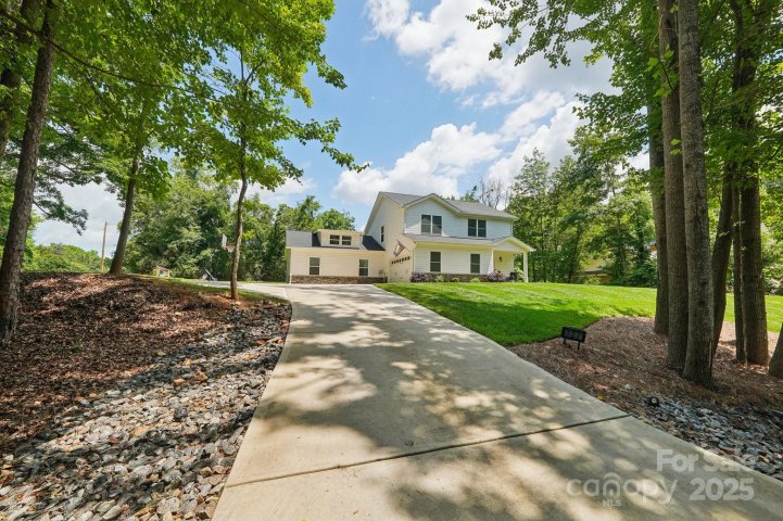 127 Wickersham Drive sold home in Brookmeade, Statesville, NC
