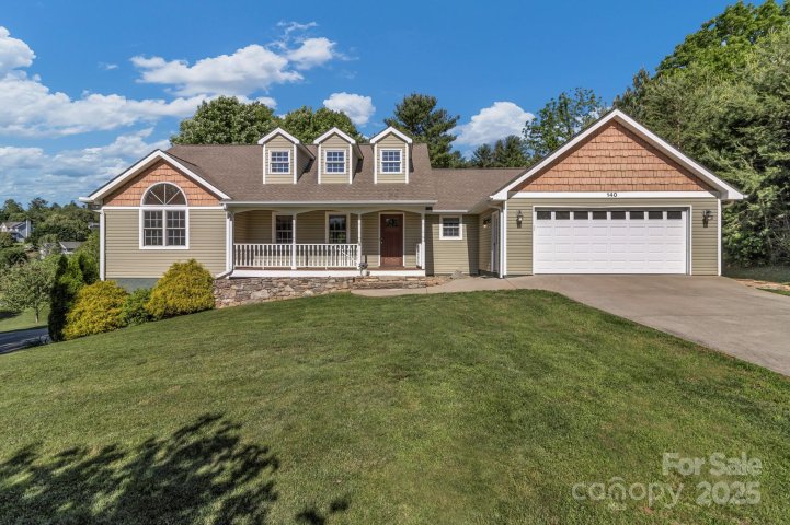 140 Double Brook Drive sold home in Twin Brook Hills, Weaverville, NC