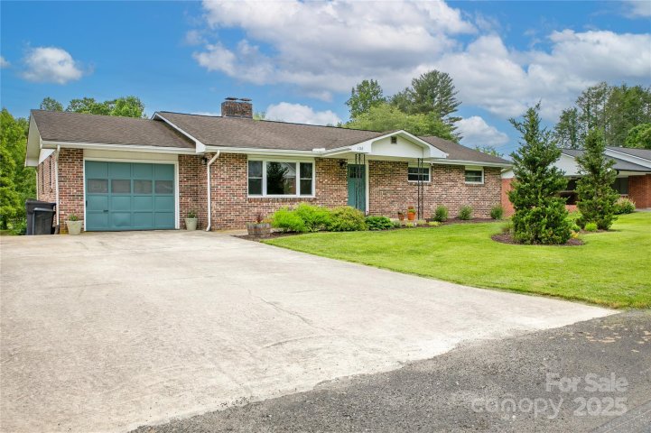 128 Allison Road sold home in Pisgah Heights, Brevard, NC