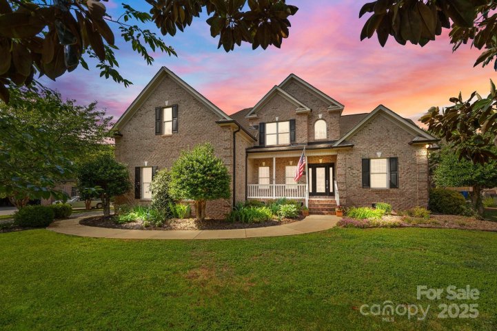 389 Ponderosa Circle sold home in Lake Norman Bonanza, Mooresville, NC