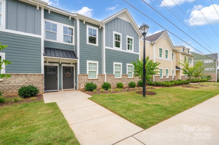 711 Beaty Street sold home in Davidson Walk, Davidson, NC