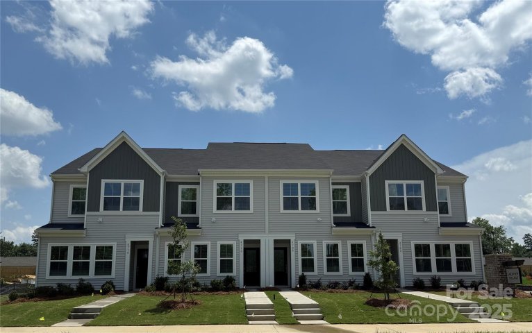 4750 Lakeview Road active home in Lakeview Village, Charlotte, NC