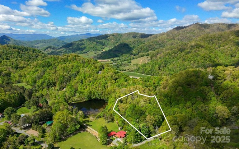 56 Hidden Valley Road sold home in Hidden Valley, Clyde, NC