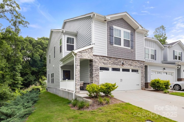 1028 Maltby Street sold home in Enclave at City Park, Charlotte, NC